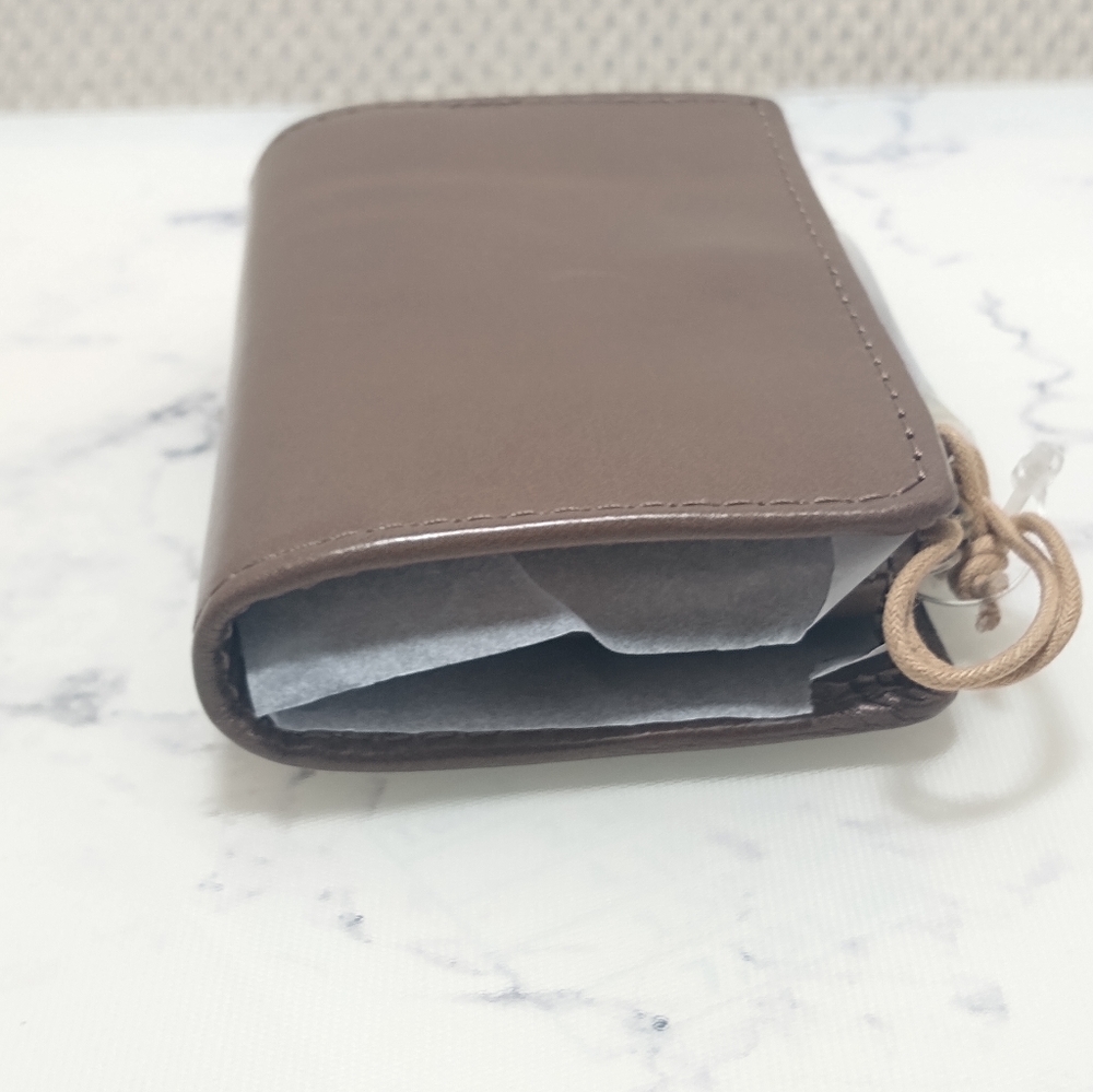 HOBO Dart Card and Coin Leather Wallet - Picture 3 of 12
